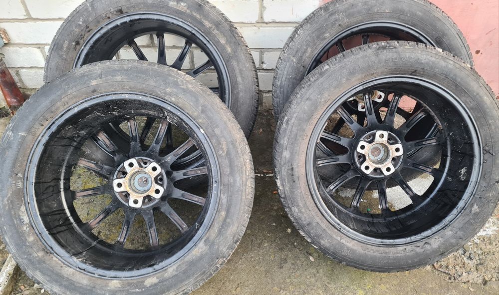 Продам 4 диска Aluett. R17, 5x112, 7.5J з зимовою резиною 225/50 R17.