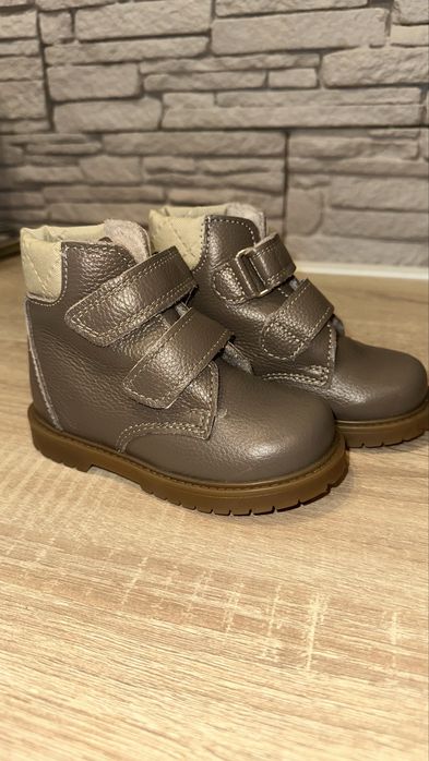 Зимові черевики дитячі