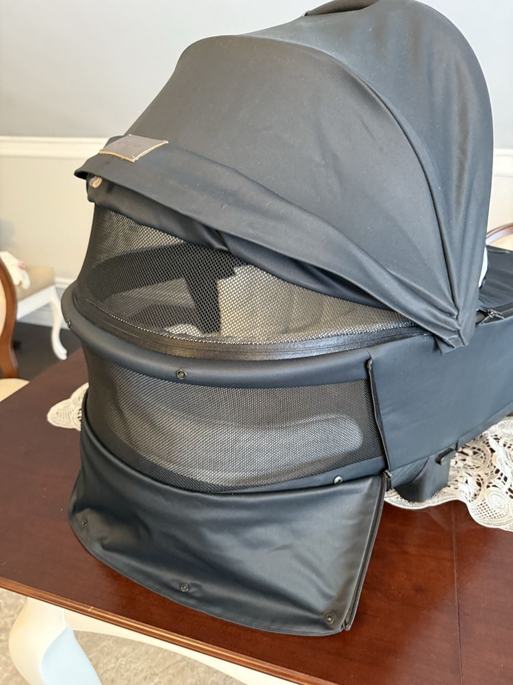 Cybex  2.0 gondola