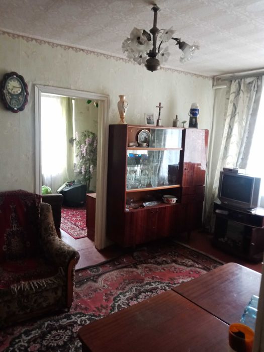 продам 3-х кімнатну квартиру в м.Заводське  Полтавськоі обл.