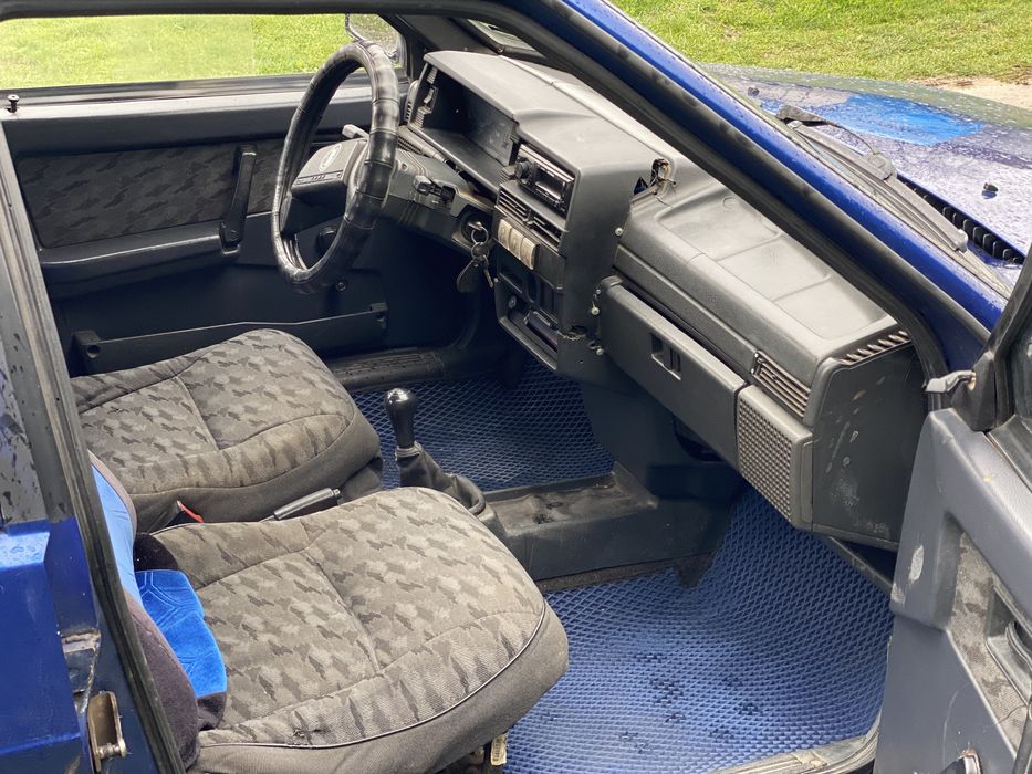 Продам ВАЗ 2109 2002 рік 1.5 бензин на бойовому ходу