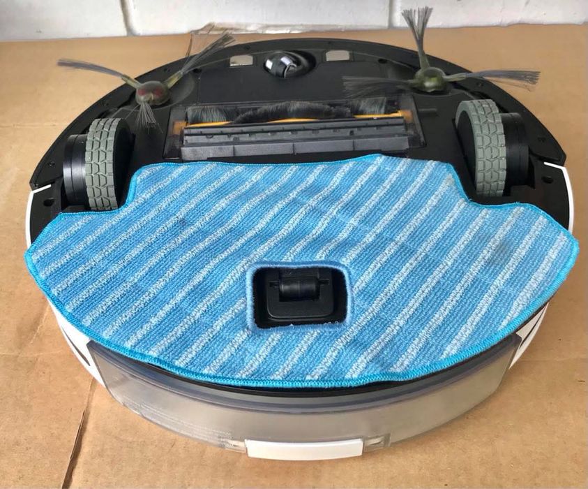 Робот пилосос Deebot  ozmo 610 Ecovacs