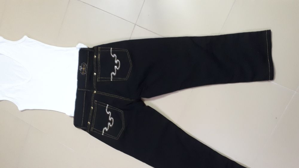 Top e bermudas karlora 85