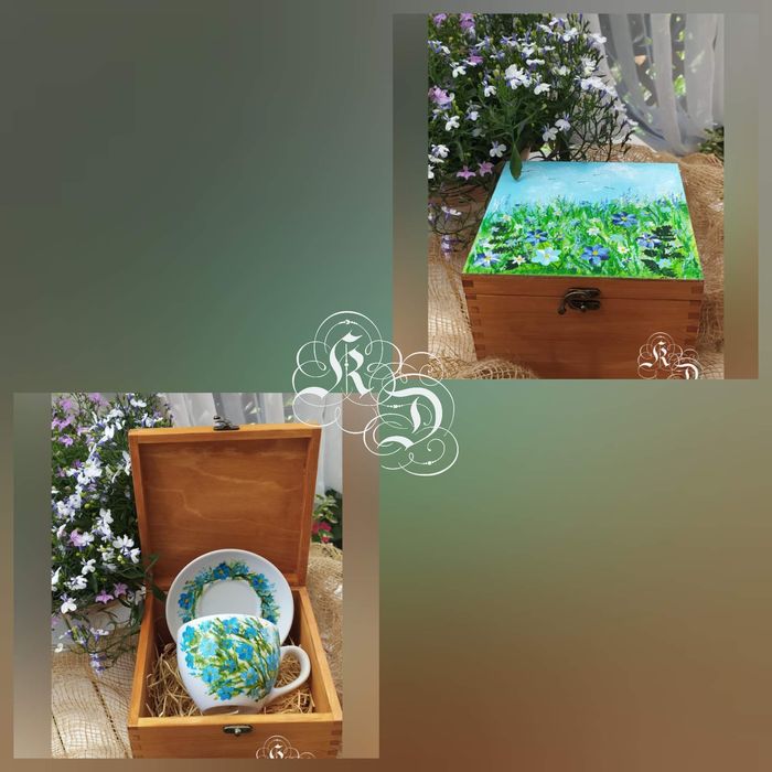 HandMade  - Filiżanka ze spodnie NIEZAPOMINAJKI - ręcznie malowana por