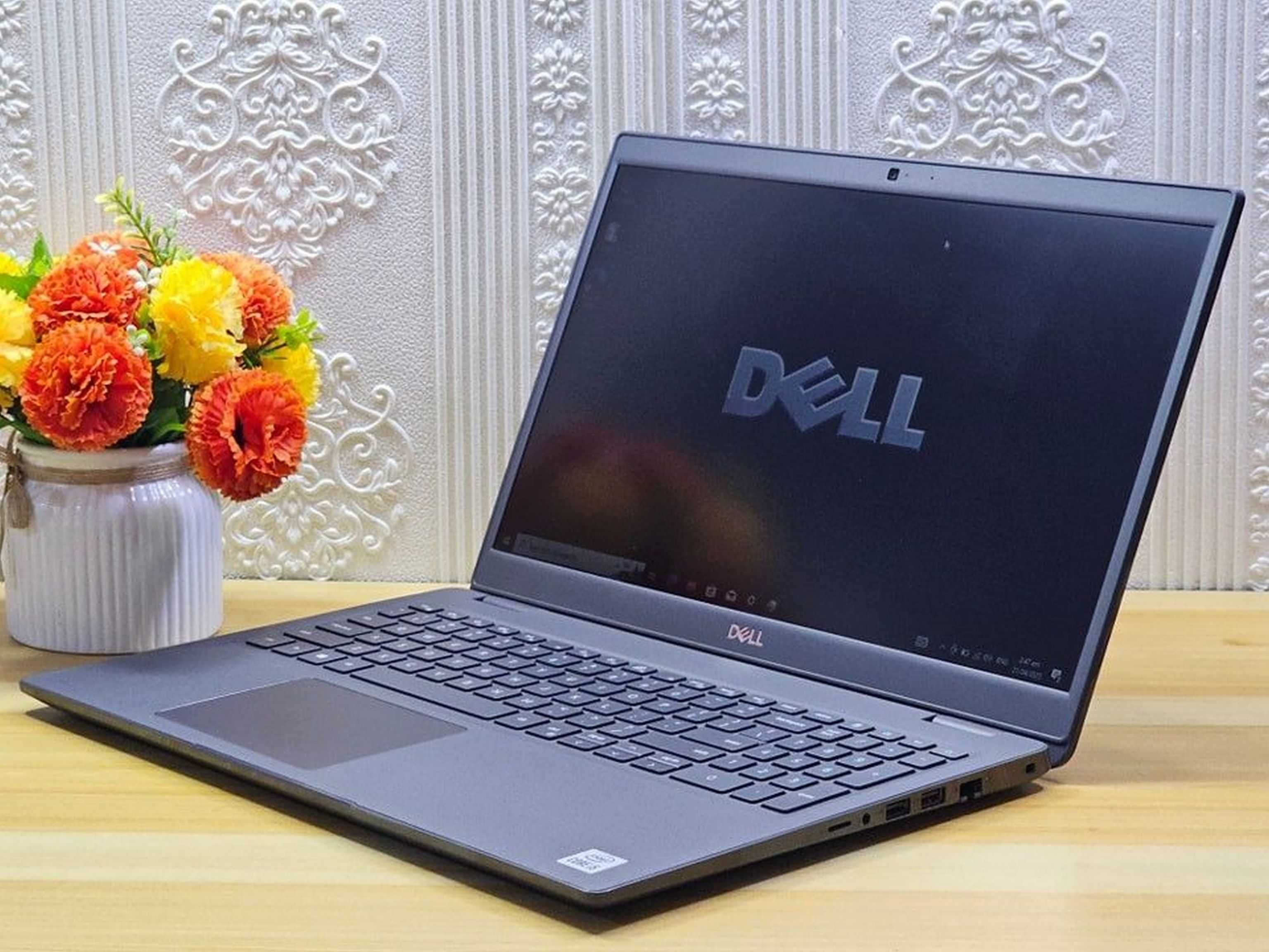 Dell Vostro 15.6" Octacore i5/8GB/256Nvme gama Profissional