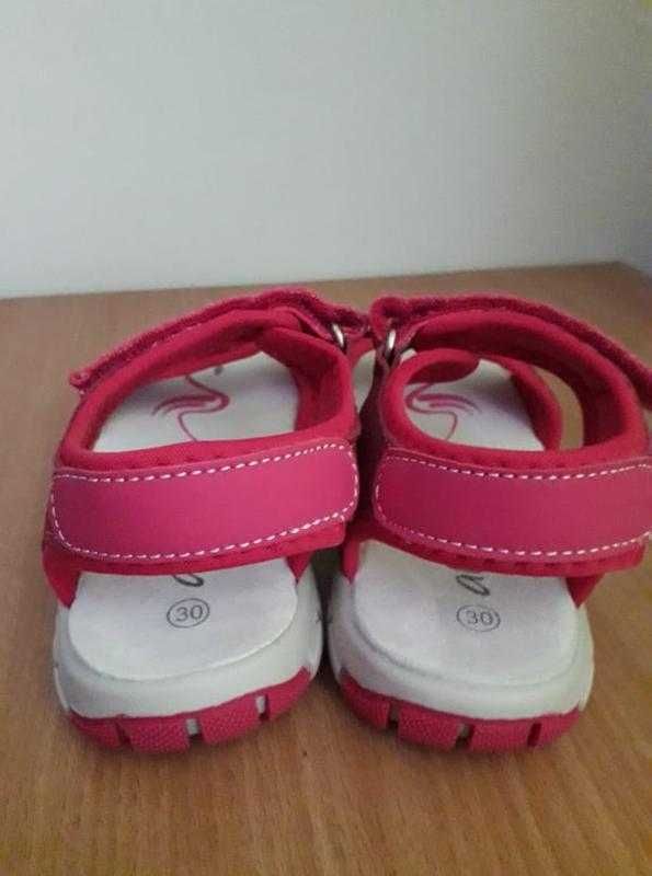 Кожаные босоножки сандалии на липучках alive германия