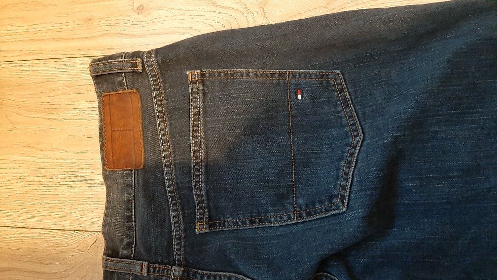 Spodnie męskie Tommy Hilfiger 33/32