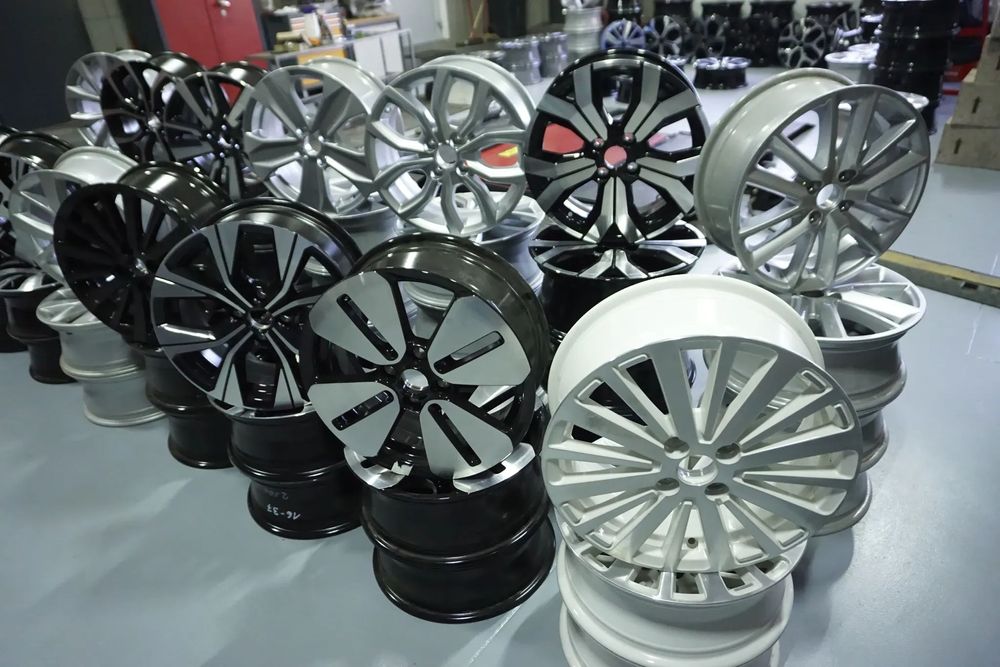 FELGI ALUMINIOWE 15 16 17  DACIA SANDERO STEPWAY DOKKER SPRING JOGGER LODGY RENAULT CLIO ZOE CAPTUR MEGANE KANGOO ORYGINAŁ