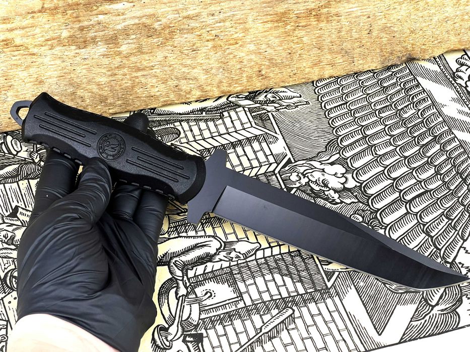 Комплект тактичних ножів. Нож танто и метательный