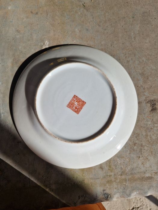 Pratos decorativos  aprox 17cm