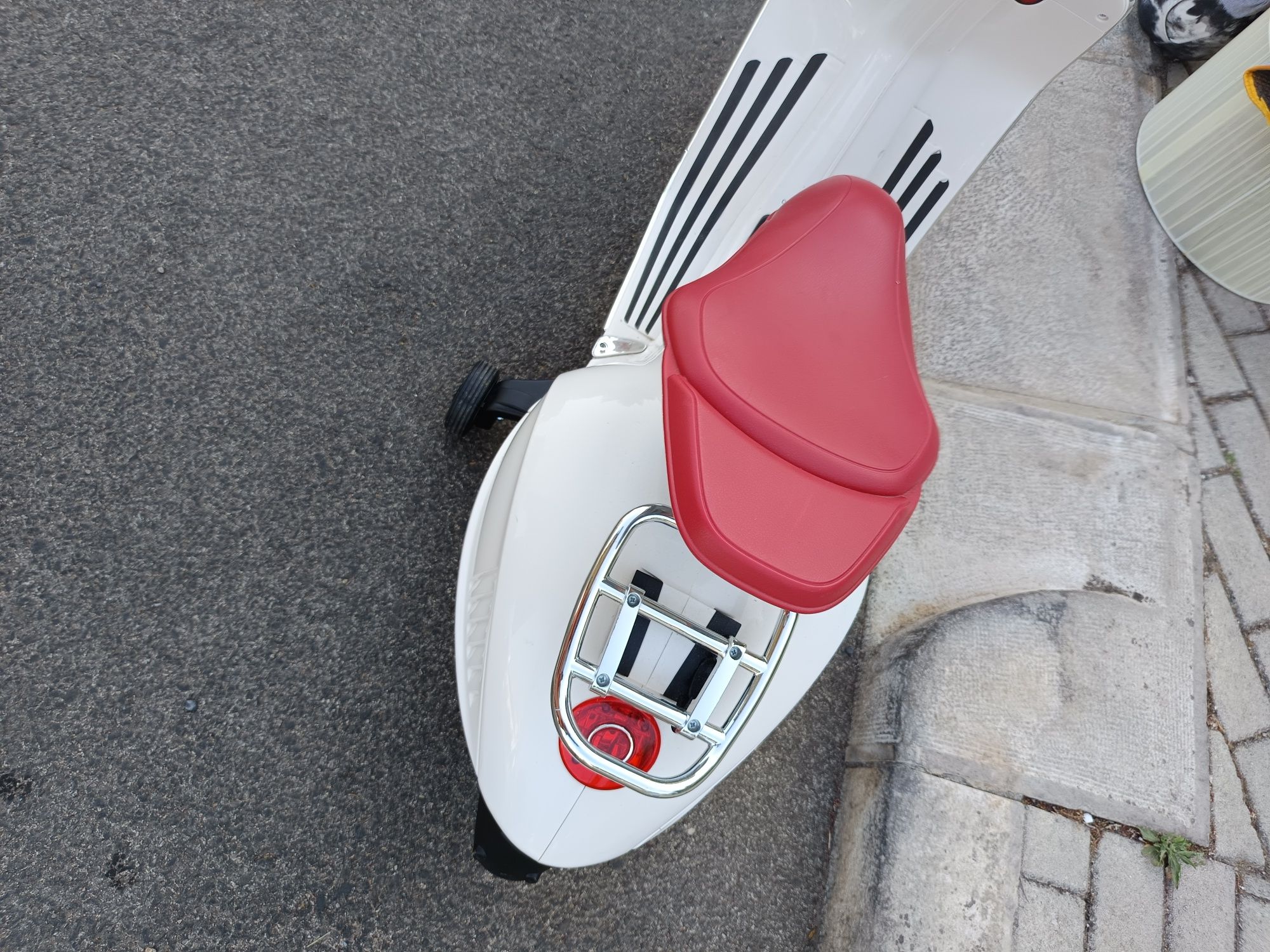Vespa Piaggio criança Scooter GTS Super Piaggio 12 v Moto Elettrica