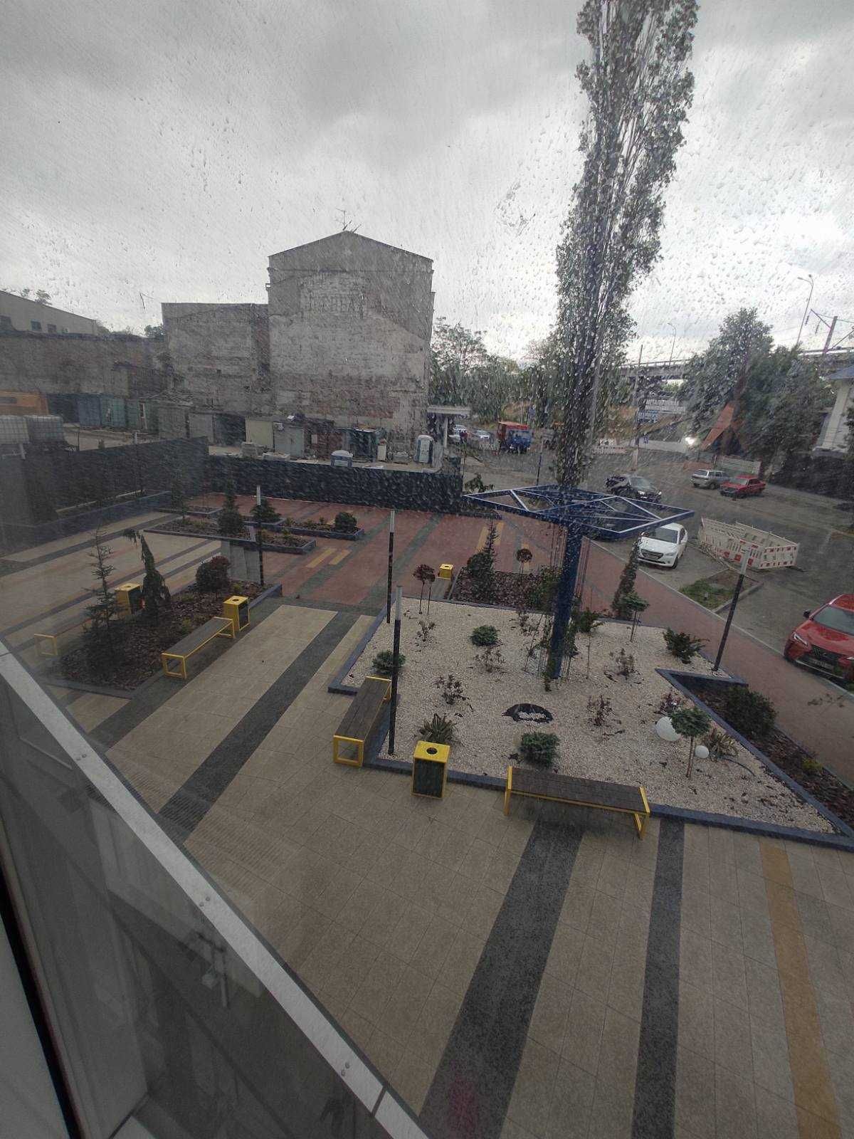 Універсальне комерційне приміщення в БЦ ITOWN — 900 м² в центрі міста!
