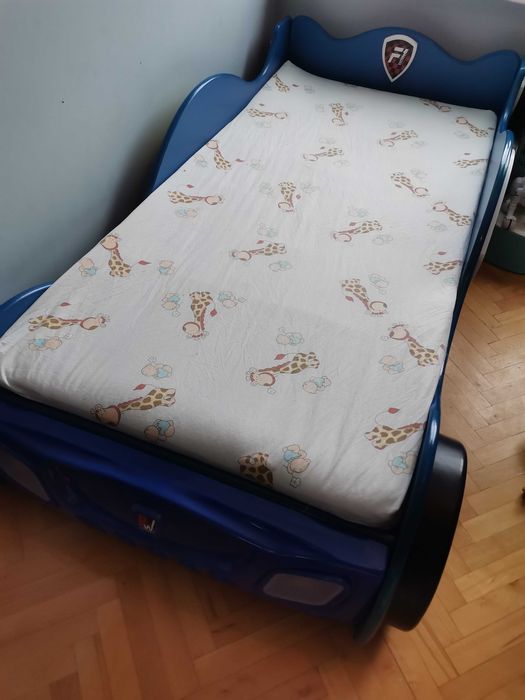 Łóżko auto dla chłopca