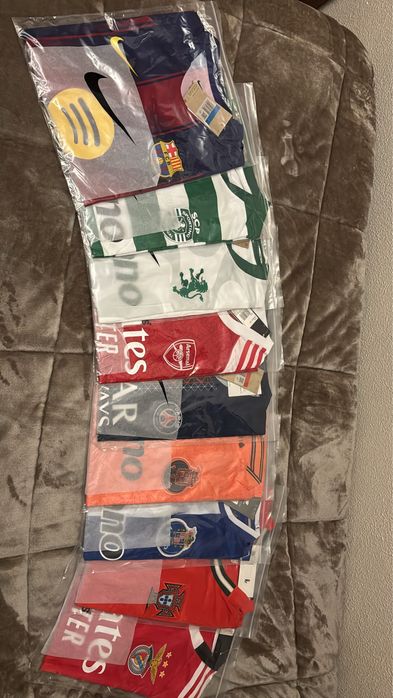 Camisolas de futebol com entrega imediata