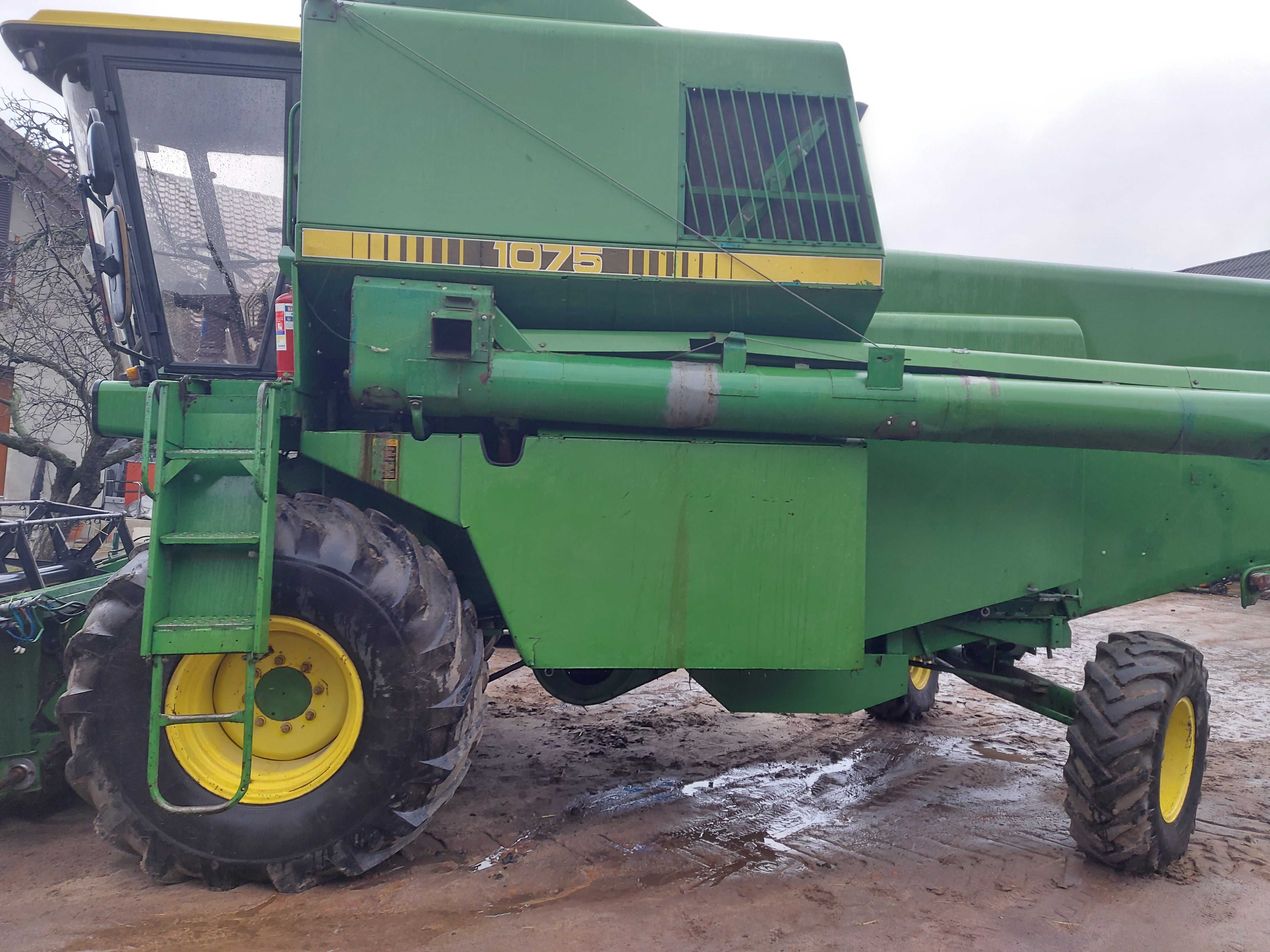 Kombajn john deere 1075