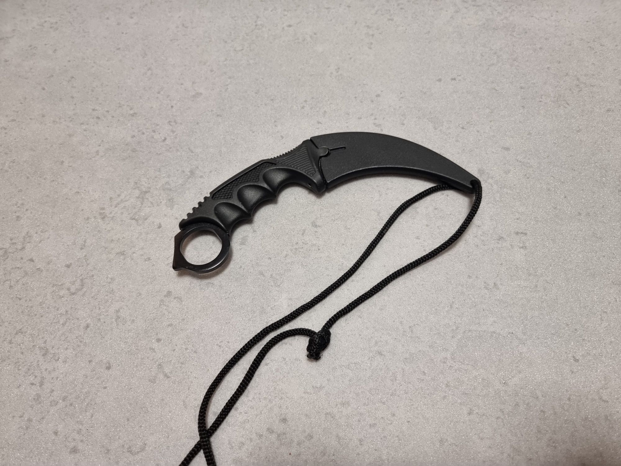 Nóż Karambit Black czarny kosa CS GO