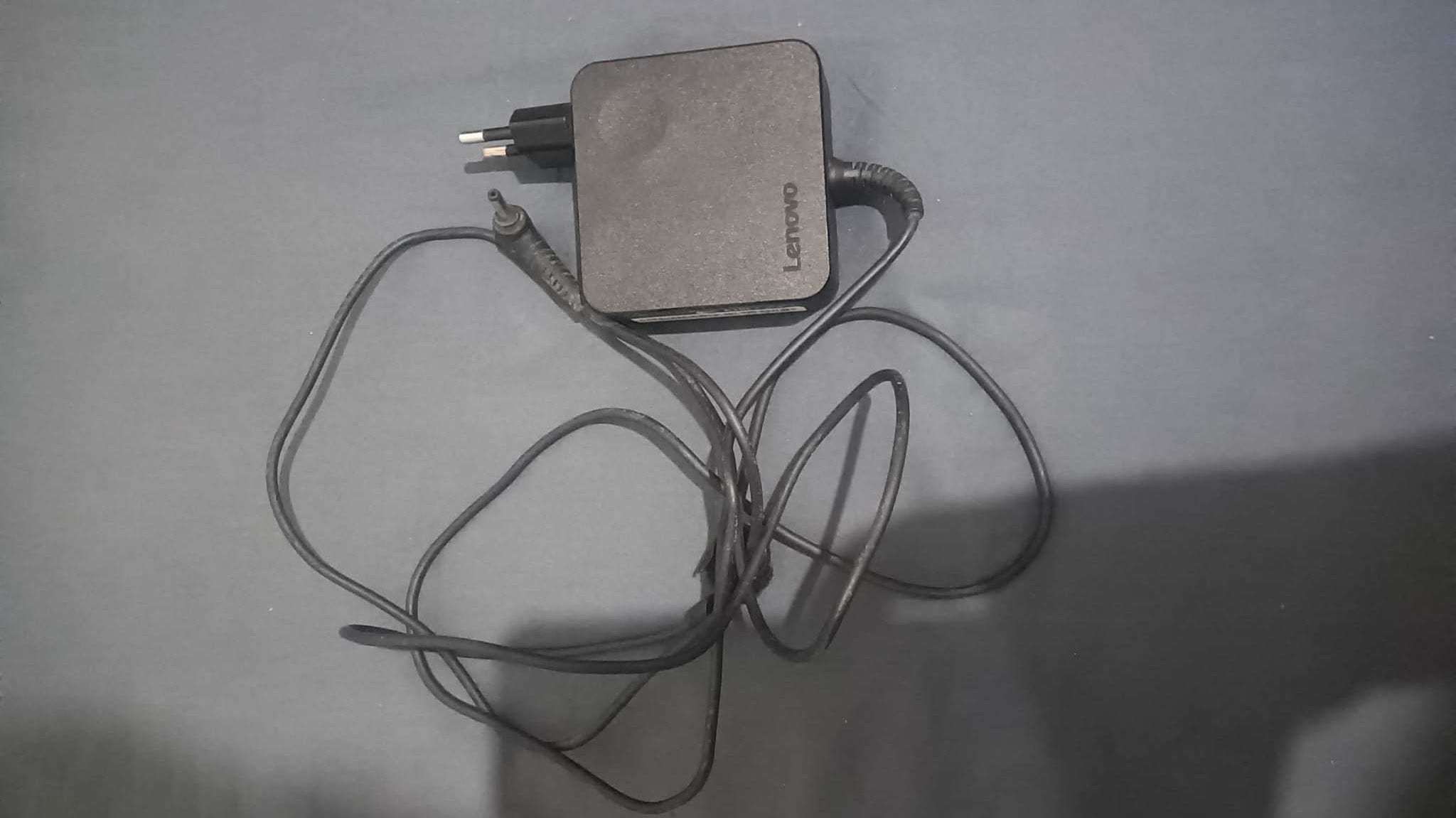 Carregador Portátil Lenovo Original  Excelente Estado!