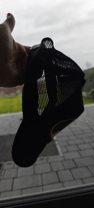 Czapka z daszkiem siateczką Batman