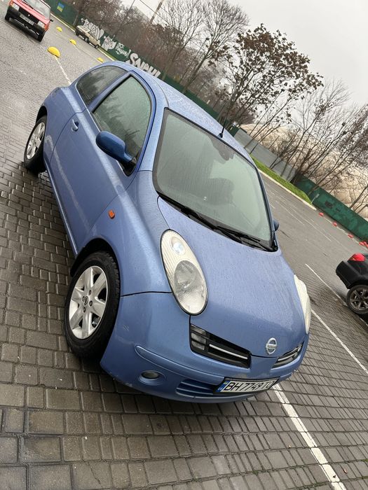 Нісан мікра 2004 рік 1.4 автомат