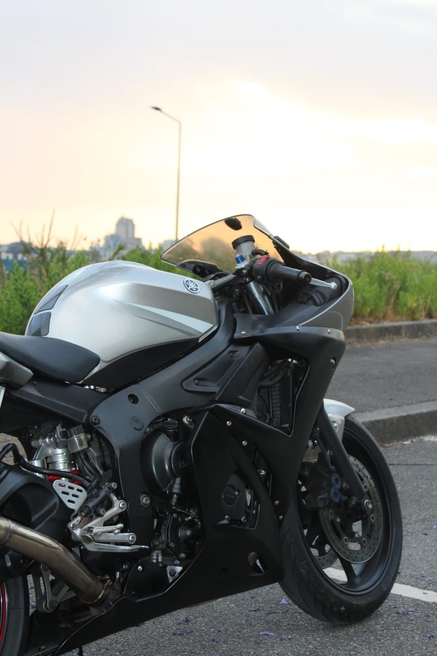 Yamaha R6 2003 A2