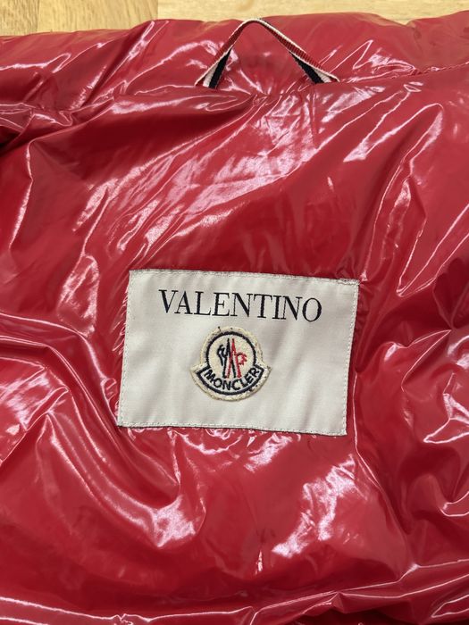 Пуховик moncler x valentino