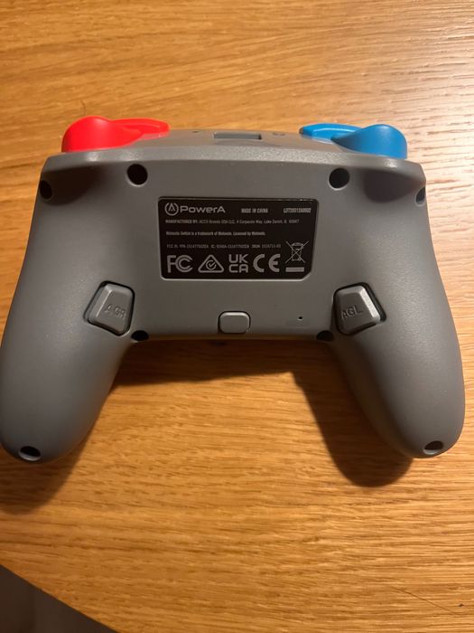 Konsola Nintendo Switch + gra i kontroler