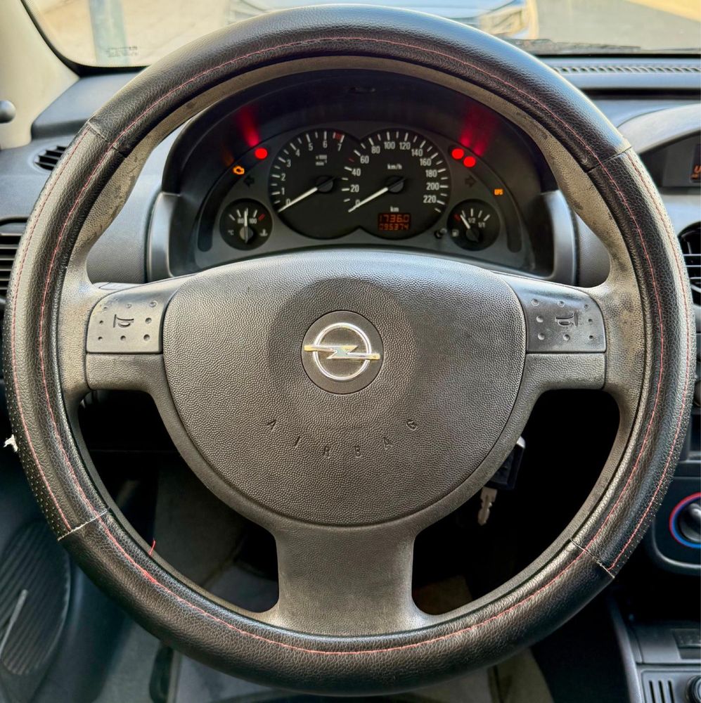 Opel Corsa 1.2 c/ AC
