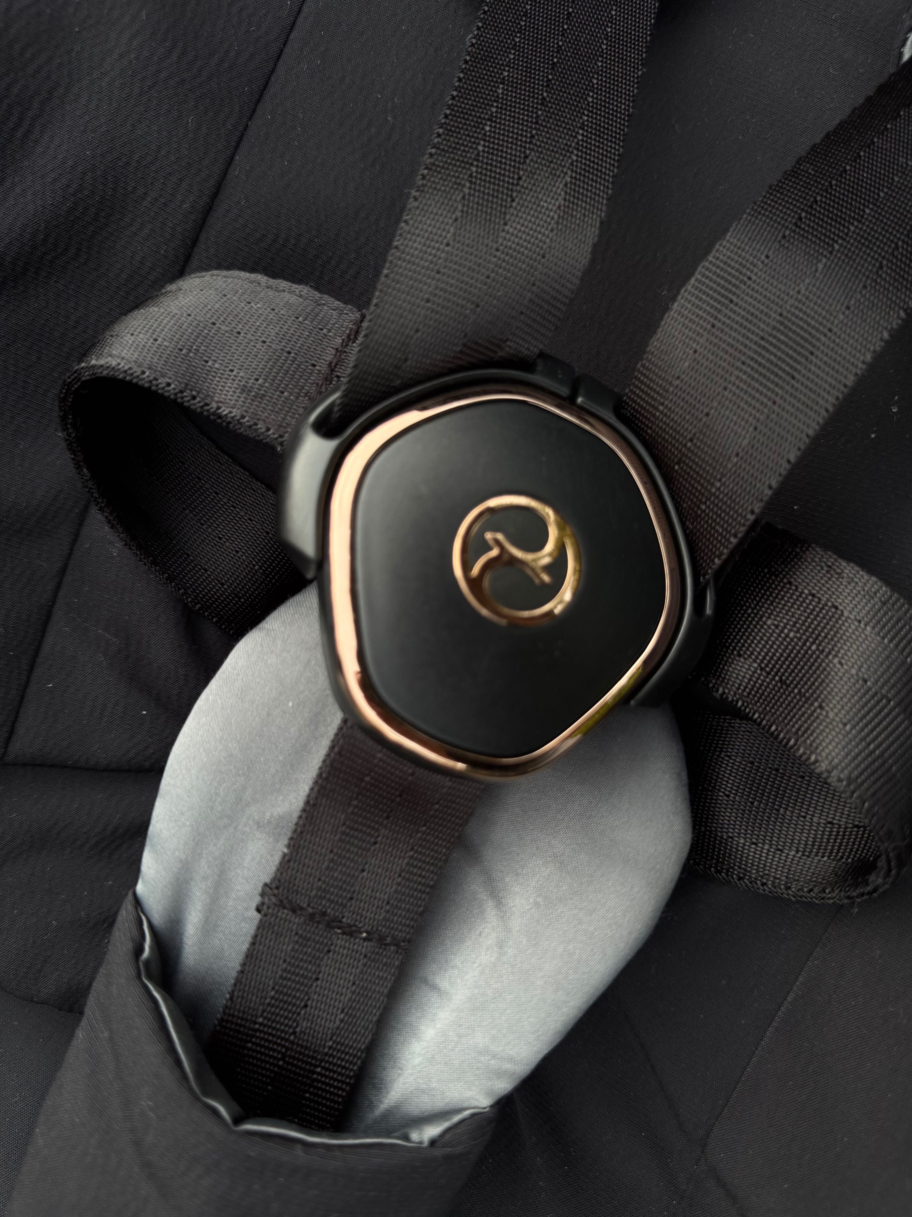 Cybex Priam 4 Deep Black Rose Gold