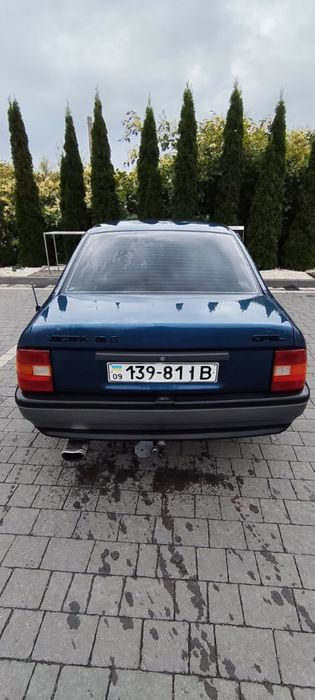 Продам опель вектра а  1990