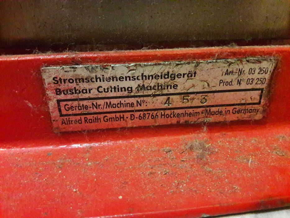 przecinarka, gilotyna hydrauliczna do metalu, koszt nowej ok.1200 euro