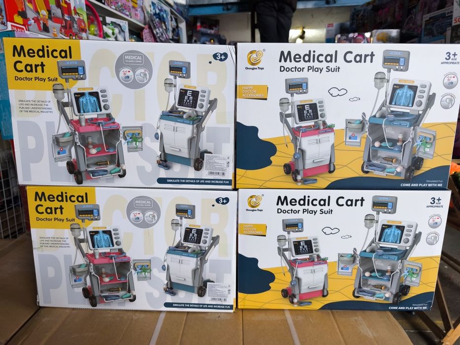Ігровий набір лікаря з візком  з Польщі звук та світло