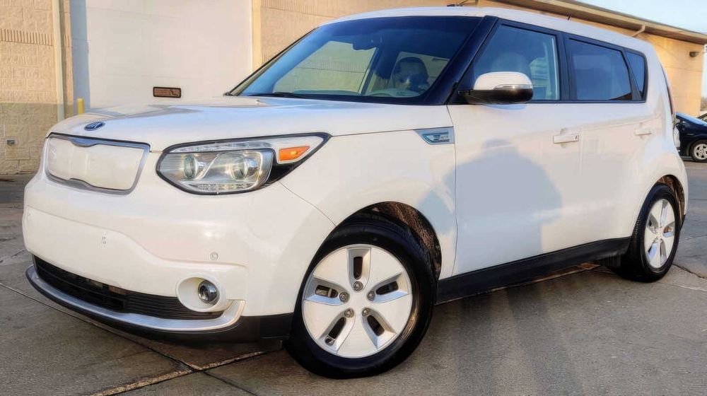 Kia Soul EV +      2015