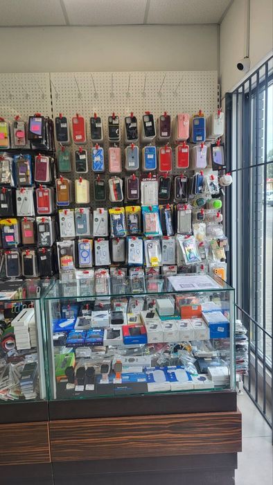 Продаж готового бізнесу: магазин аксесуарів "Смарт Кейс"