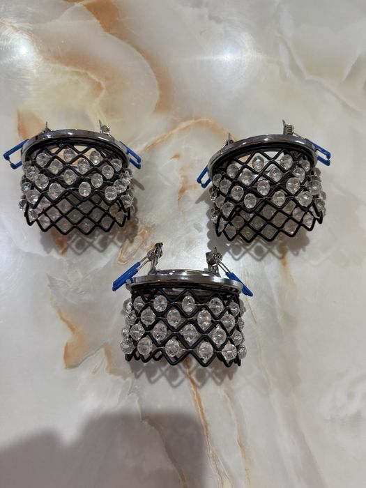 Oprawa halogenowa,halogen z krysztalkami ,czarny 3 szt,tanio,polecam!