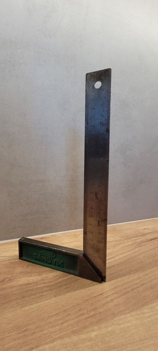 Kątownik Sandvik 25cm oryginalny.
