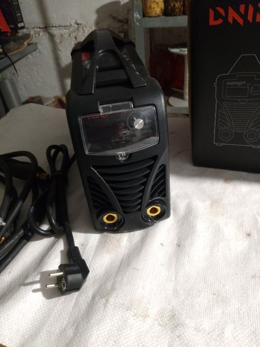 Професійний зварювальний апарат Дніпро М