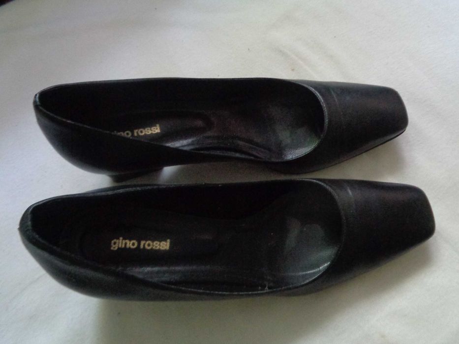 Buty damskie-Gino  Rossi