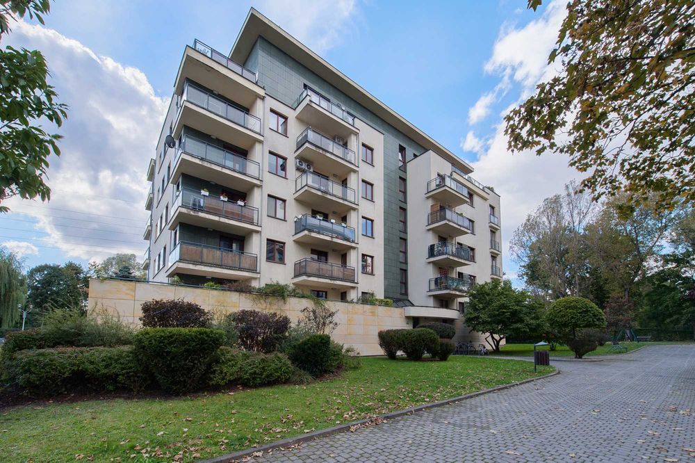 Przestronne mieszkanie z tarasem 15m2 i miejscem post. na ul. Pilotów