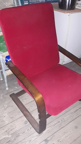 Fotel czerwony wygodny