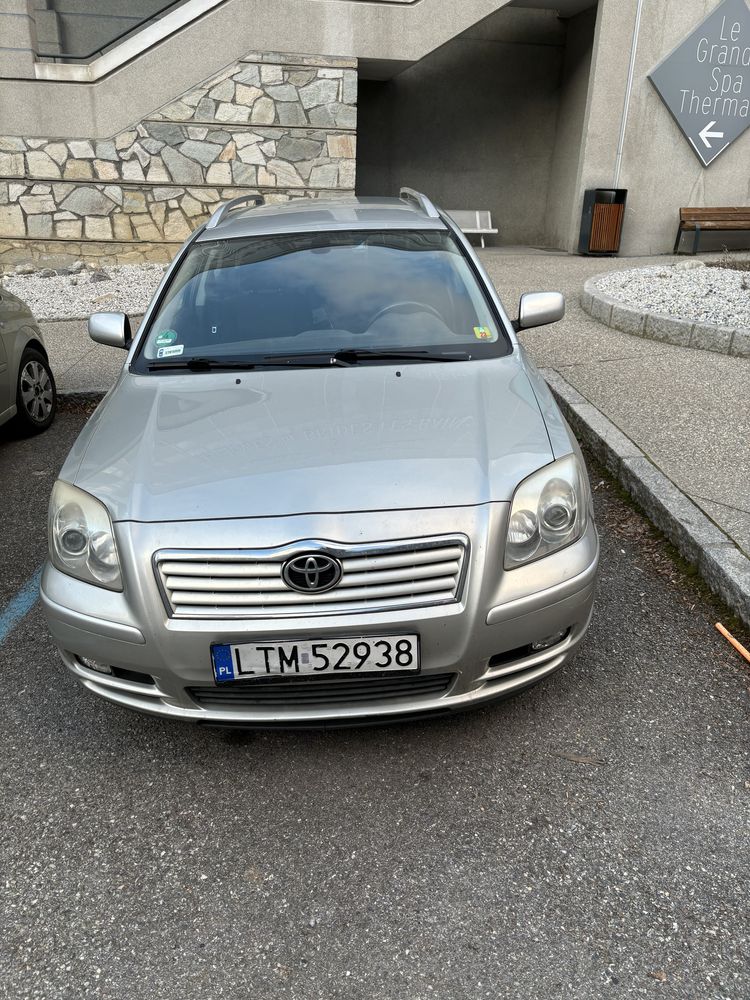 Toyota Avensis 2.0 B+G 2005r