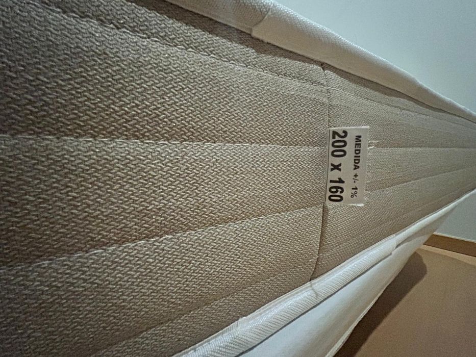 Colchão Casal 200x160 cm - Excelente Estado!