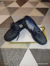 Sapatos de vela azul