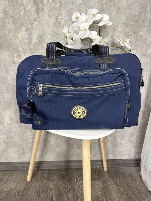 Новенька сумка брендова, великого розміру