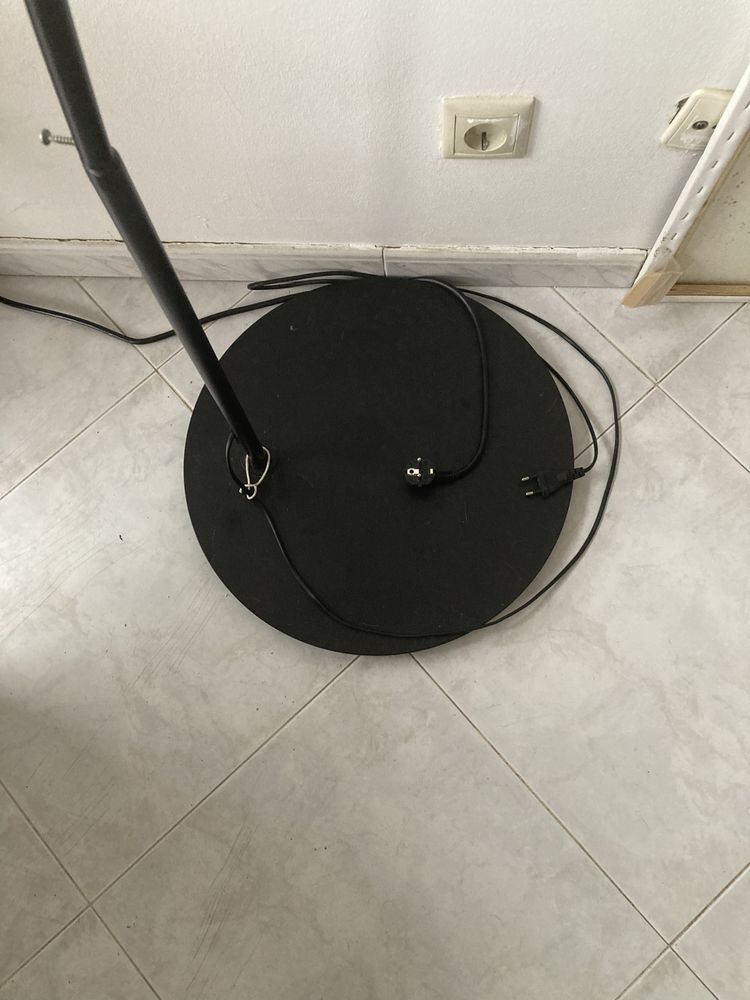 Candeeiro IKEA preto com lampada