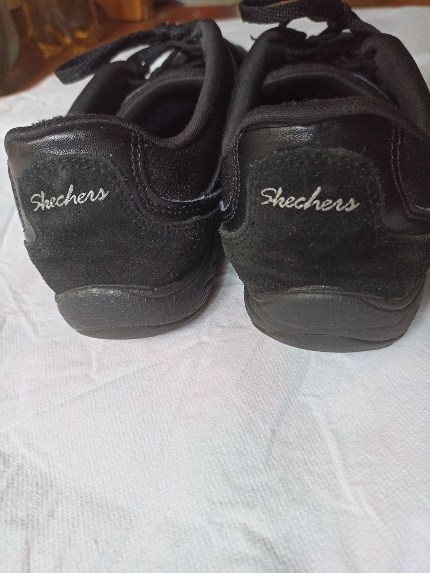 Кросівки Skechers 37 р.,замша з сіточкою