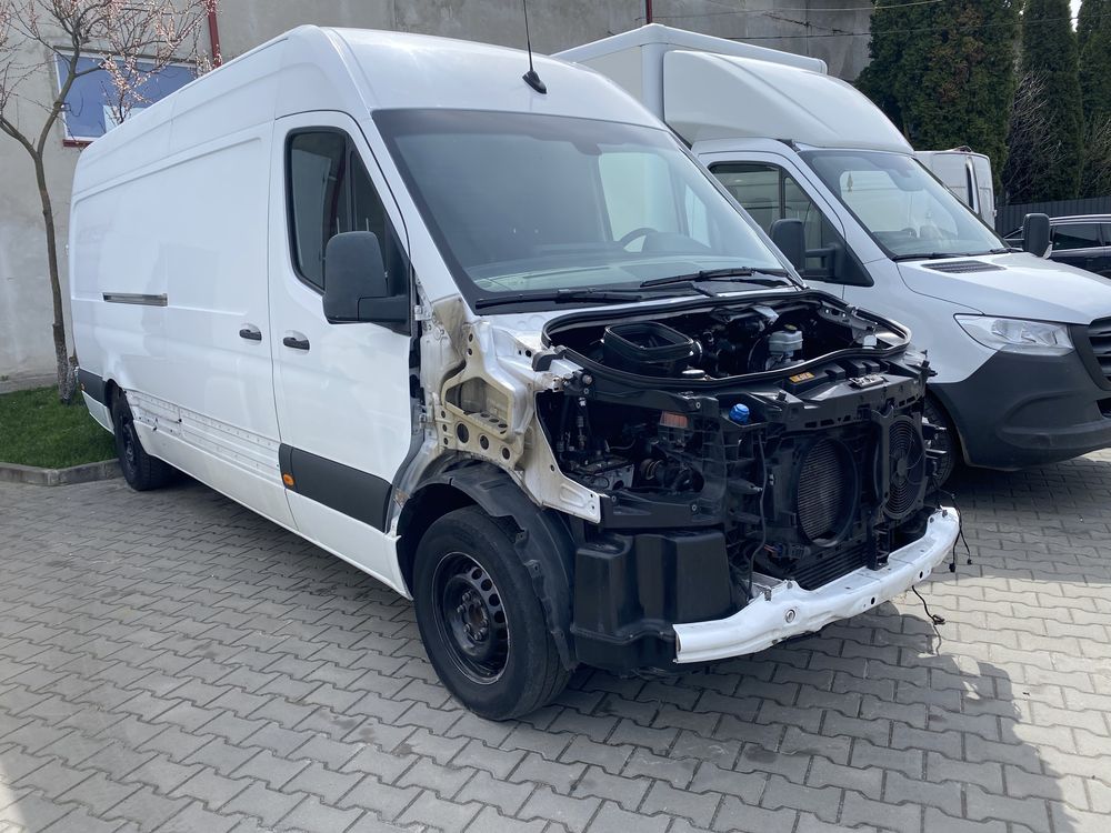 Разборка Mercedes Sprinter 907 910 Кузов Бочина Четверть Двері