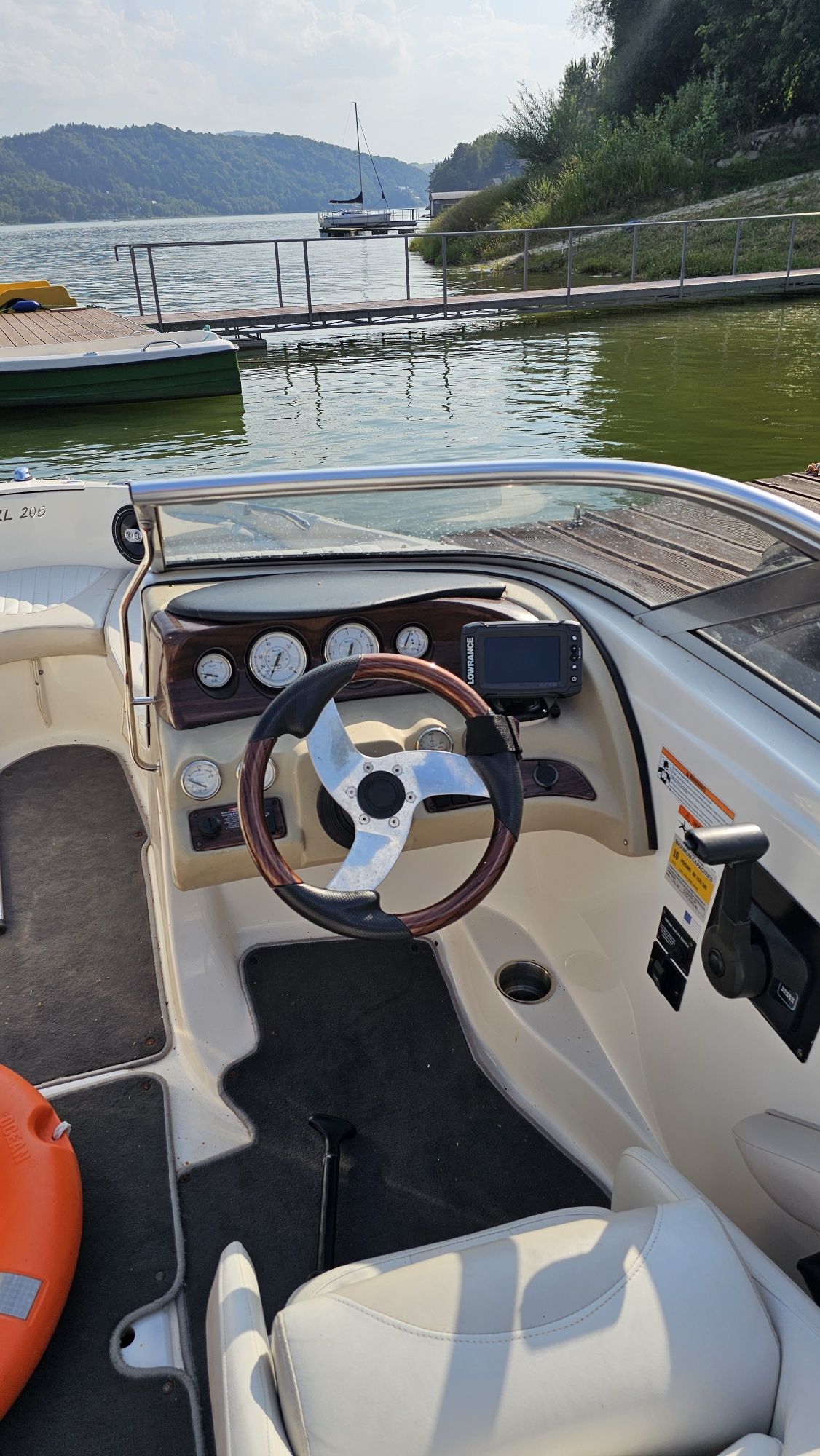 Łódź motorowa Glastron GLX 205