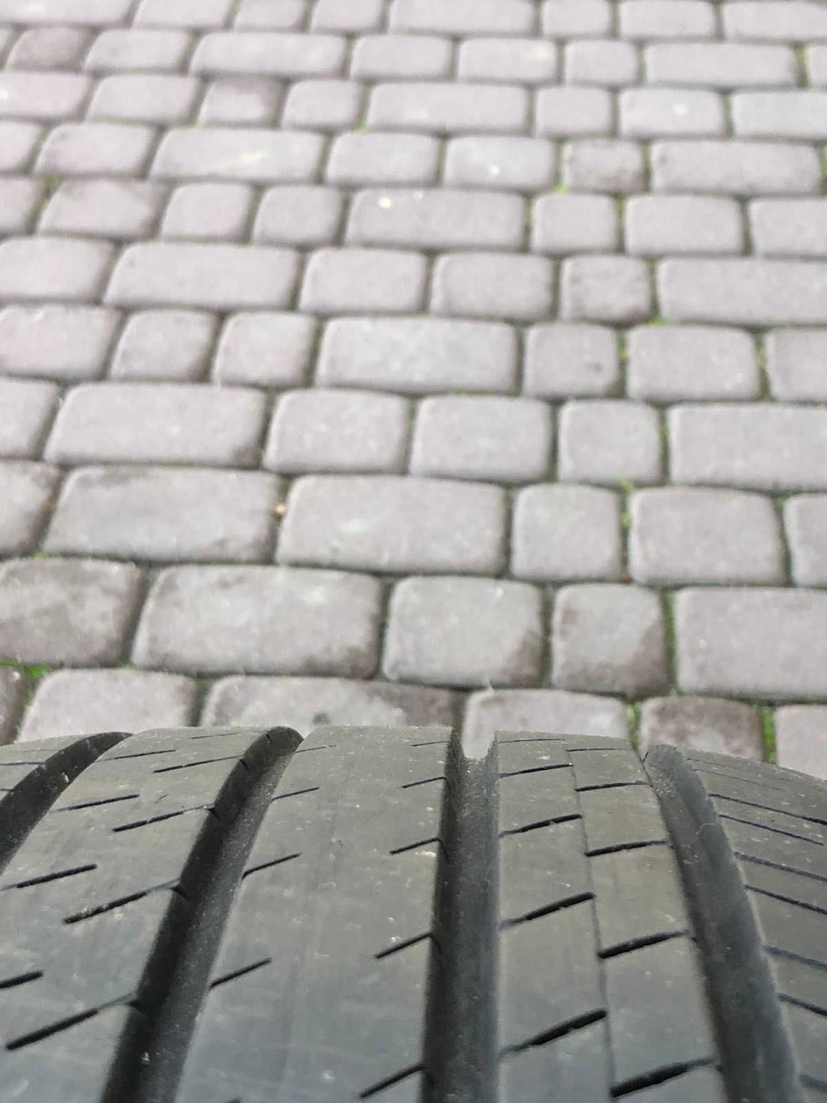 Opony Bridgestone Dueler H/L  225/60/18 100H SUV