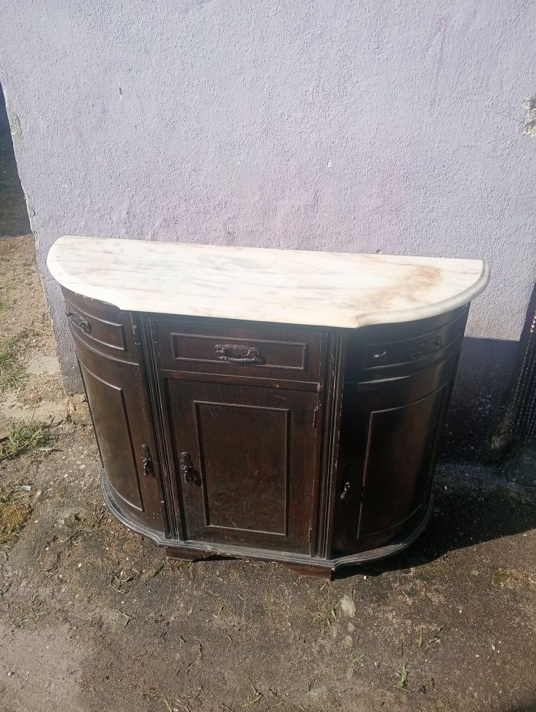 Sapateira com pedra