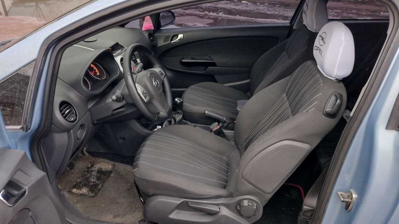 Opel Corsa 2009 1,2 бензин обмен опель корса